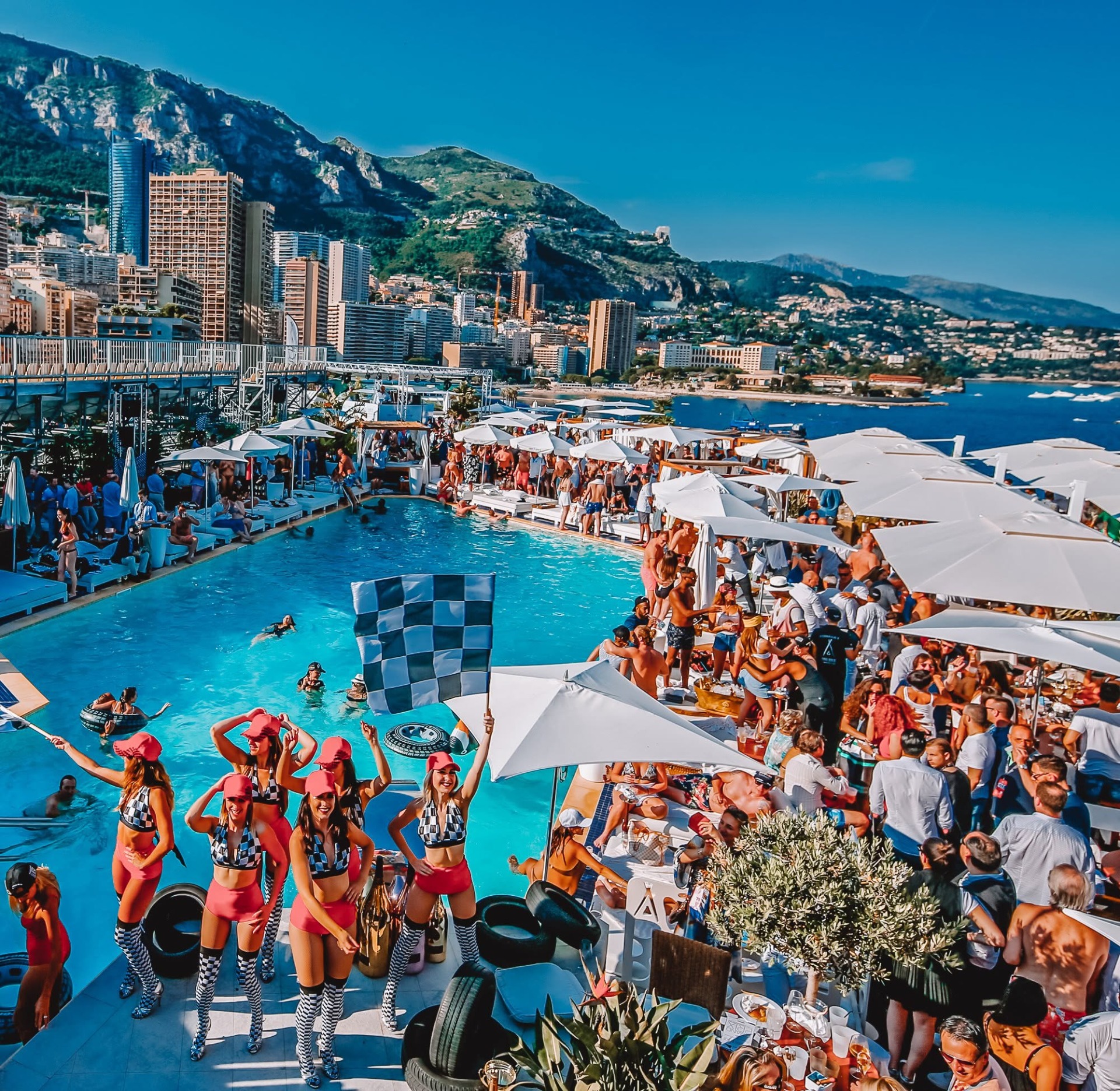 hospitalité Nikki Beach Monaco